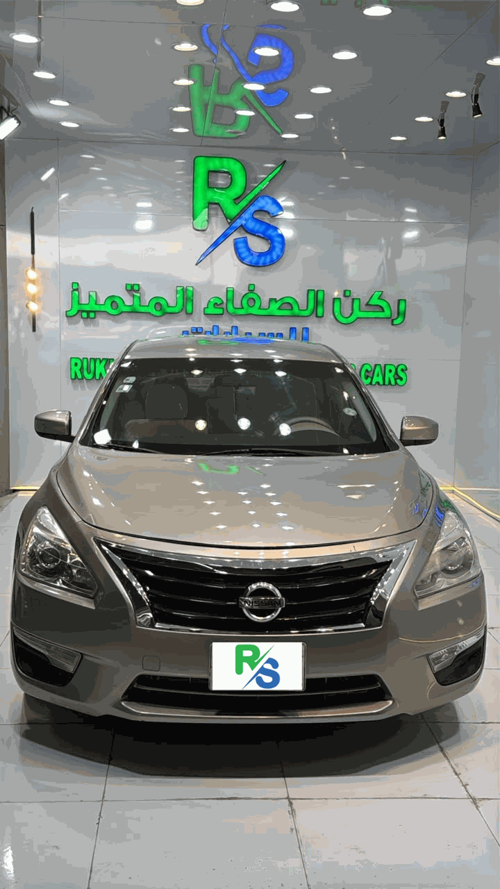 Nissan Altima 2013 لدى ركن الصفاء في الرياض